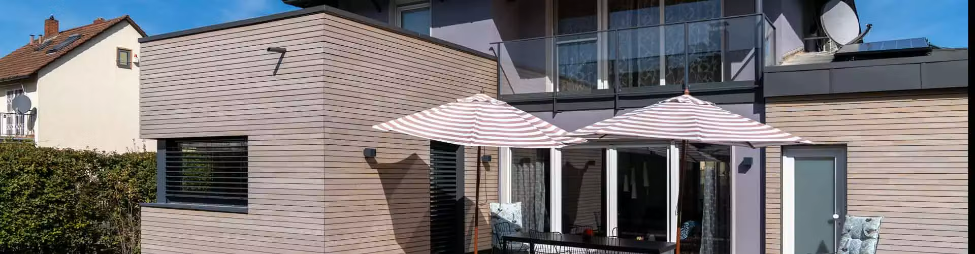 Erweiterung und Fassadenverkleidung